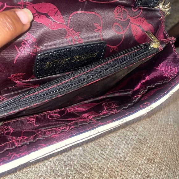 Betsey Johnson Crossbody - Picture 3 of 5